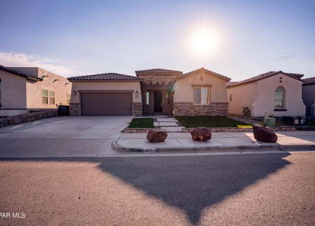 Property at 212 Emerald Sun Dr, Horizon City, TX 79928, 4 beds, 2.5 baths