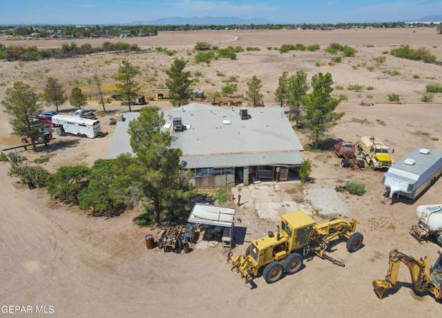 Property at 1099 N Moon Rd, Socorro, TX 79927, 4 beds, 2.5 baths