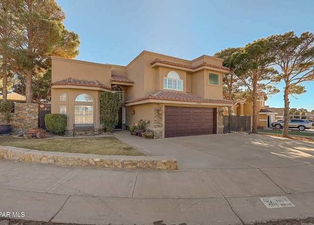 Property at 13118 Thea Smith Dr, Horizon City, TX 79928, 3 beds, 2.5 baths