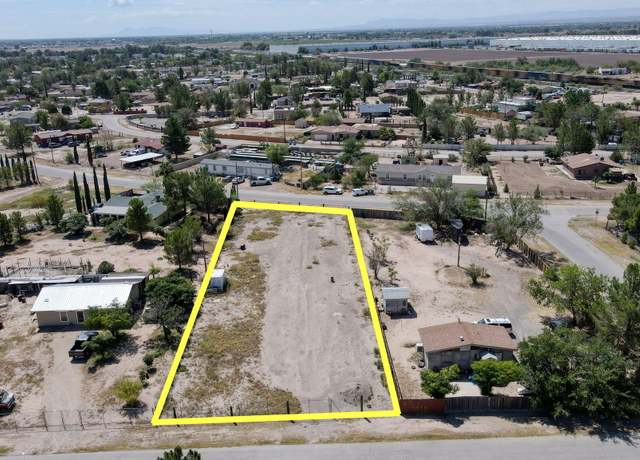 Property at 410 Valle Rojo Dr, Socorro, TX 79927