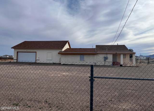Property at 313 Paseo Real Dr, Chaparral, NM 88081, 3 beds, 2 baths