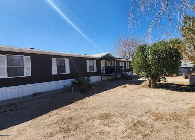 Property at 770 Eagles Den Ln, El Paso, TX 79927, 3 beds, 2 baths