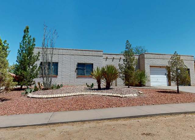 Property at 1448 Cedar Oak Dr, El Paso, TX 79936, 5 beds, 2 baths