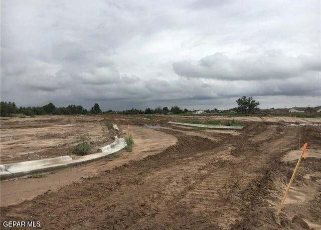 Property at 807 TS Daniel Cadena Dr, Socorro, TX 79927