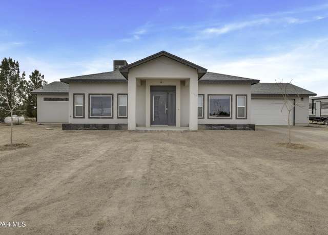 Property at 1175 Chipotle Dr, Chaparral, NM 88081, 3 beds, 2 baths