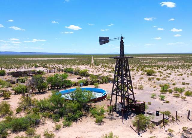 Property at 710 Mira Grande Ave, Fabens, TX 79838