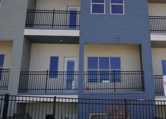 Property at 201 Desert Pass St #2, El Paso, TX 79912, 3 beds, 3.5 baths