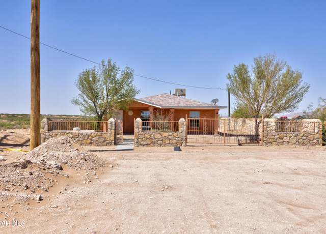 Property at 15761 Horizon Blvd, El Paso, TX 79928, 4 beds, 2 baths