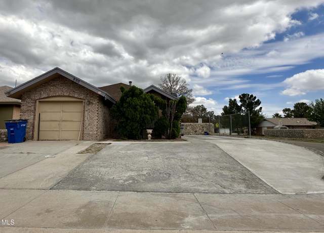 Property at 800 Derrickson Dr Dr, El Paso, TX 79912, 3 beds, 2 baths