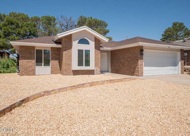 Property at 609 Bristol Dr, El Paso, TX 79912, 3 beds, 2 baths