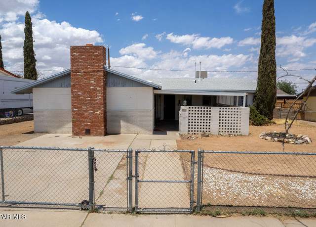 Property at 5033 Royal Dr, El Paso, TX 79924, 3 beds, 2 baths