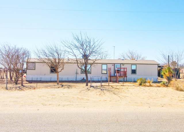 Property at 1185 Hidalgo Pl, Chaparral, NM 88081, 3 beds, 2 baths