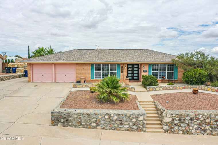 Photo of 10705 Vista Alegre Dr El Paso, TX 79935