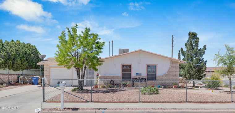 Photo of 9828 Lilly Dr El Paso, TX 79927