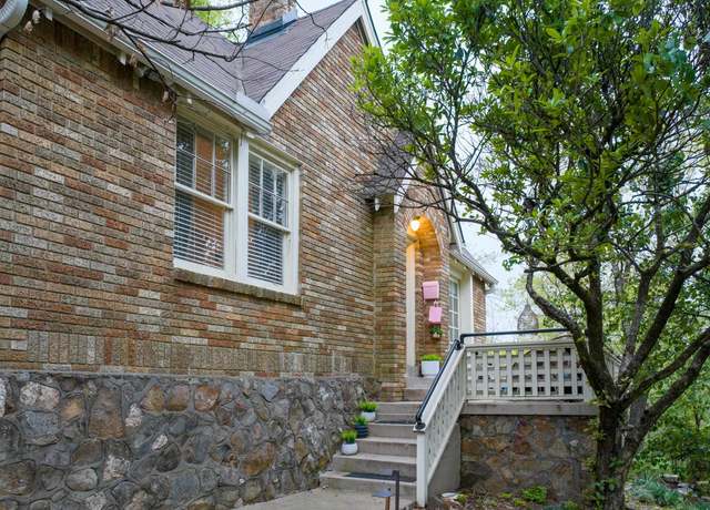 Property at 3911 Oakwood Rd, Little Rock, AR 72205, 2 beds, 2 baths