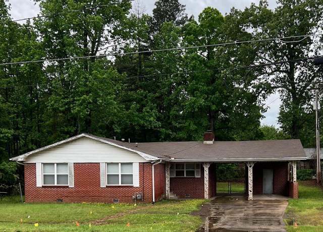 Property at 6204 Dollarway Rd, Pine Bluff, AR 71602, 3 beds, 2 baths