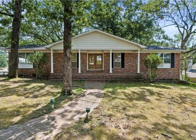 Property at 4812 Randolph Rd, North Little Rock, AR 72116, 3 beds, 2 baths