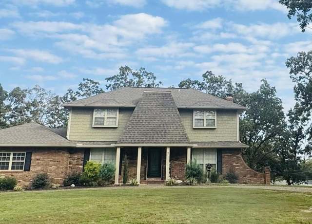 Property at 7 Edenwood Ln, North Little Rock, AR 72116, 4 beds, 3 baths