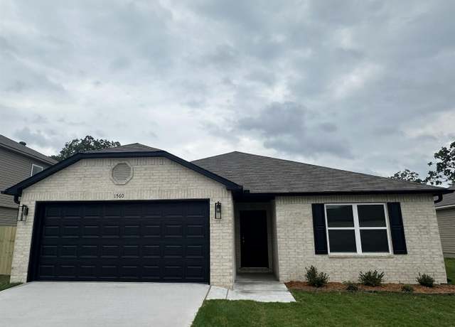 Property at 1560 Carillon Ln, Conway, AR 72034, 3 beds, 2 baths