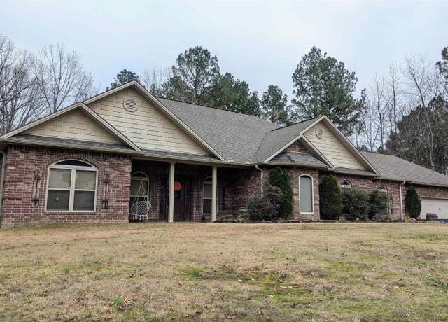 Property at 402 Demuth, Benton, AR 72019, 4 beds, 3 baths