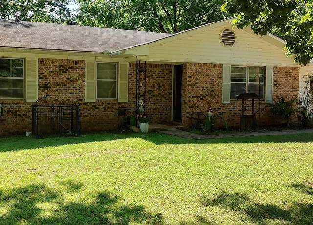 Property at 114 Calhoun 294, Camden, AR 71701, 4 beds, 2 baths