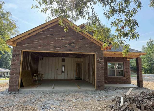 Property at 2105 Sulton Dr Dr, Malvern, AR 72104, 3 beds, 2 baths