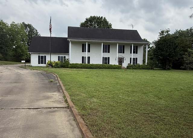 Property at 2711 W Beebe Capps, Searcy, AR, 4 beds, 3.5 baths
