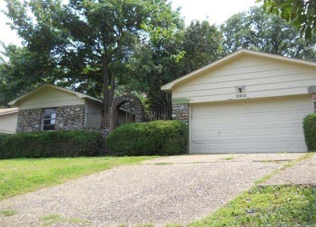 Property at 11433 Bainbridge Dr, Little Rock, AR 72212, 3 beds, 2 baths
