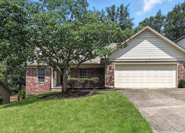 Property at 8 Combonne Ct, Little Rock, AR 72211, 4 beds, 3 baths