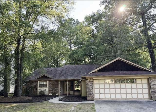 Property at 7 Yazoo Cv, Maumelle, AR 72113, 3 beds, 2 baths