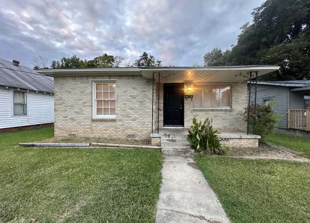 Property at 1817 W 16th St, North Little Rock, AR 72114, 2 beds, 1 bath