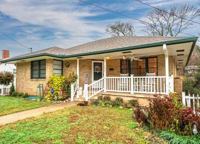 Property at 209 Charteroak St, Hot Springs, AR 71901, 3 beds, 2 baths