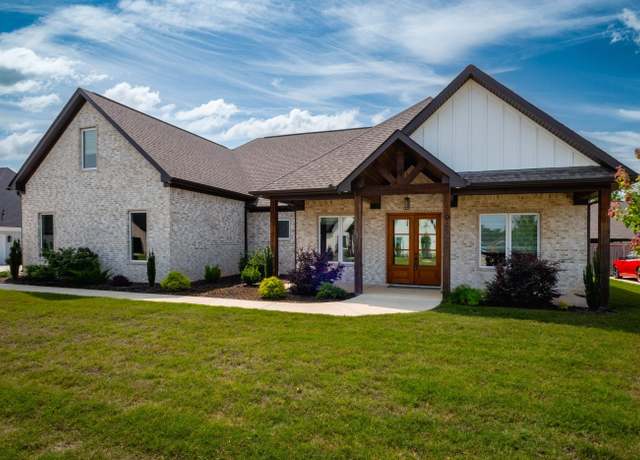 Property at 4924 Lake Vista Dr, Benton, AR 72019, 4 beds, 2.5 baths