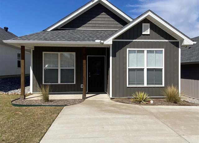 Property at 6 Wolfsbridge Loop, Little Rock, AR 72227, 3 beds, 3 baths