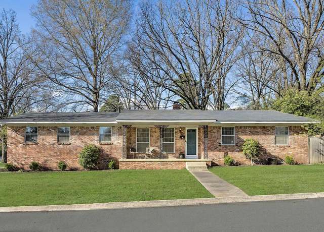 Property at 421 Del Rio Dr, Little Rock, AR 72205, 3 beds, 2 baths