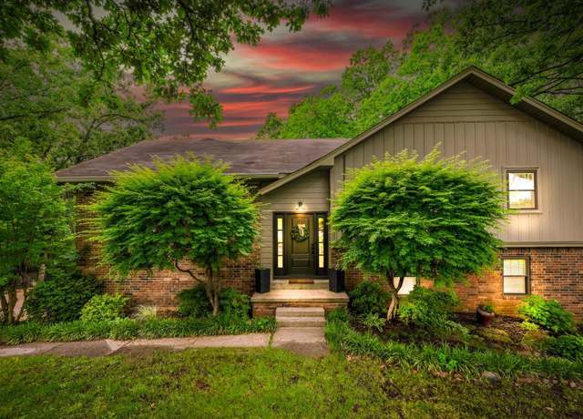 Property at 3 E Lake Dr, North Little Rock, AR 72116, 4 beds, 3 baths