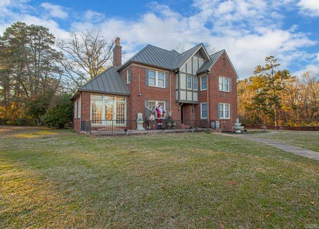 Property at 301 W Magnolia St, Rison, AR 71665, 3 beds, 3 baths