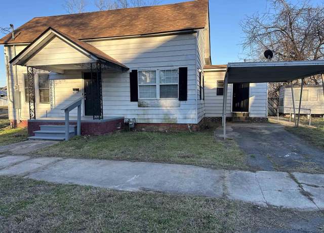 Property at 107 S Beech St, Pine Bluff, AR 71601, 3 beds, 2 baths