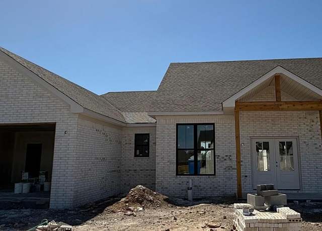 Property at 106 Barton St, Beebe, AR 72012, 4 beds, 2 baths