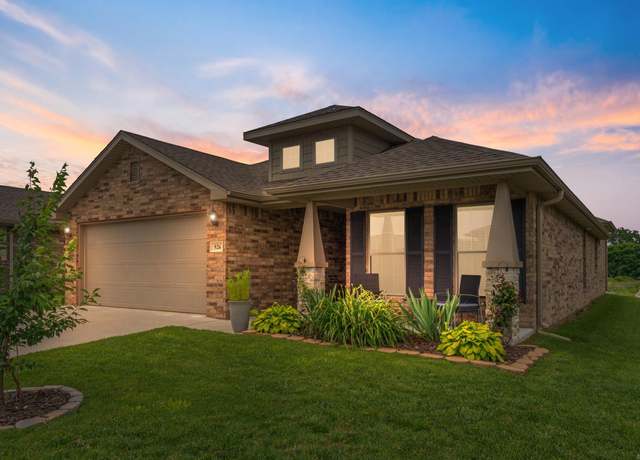 Property at 526 NW 62nd Ave, Bentonville, AR 72713, 3 beds, 2 baths