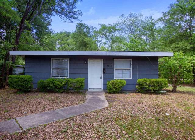 Property at 2204 Howard Dr, Pine Bluff, AR 71603, 2 beds, 1 bath