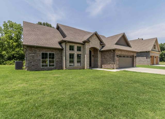 Property at 3019 Brianna Dr, Jonesboro, AR 72401, 4 beds, 3 baths