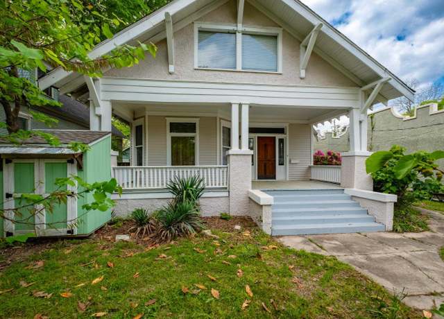 Property at 1406 S Battery St, Little Rock, AR 72202, 5 beds, 2 baths