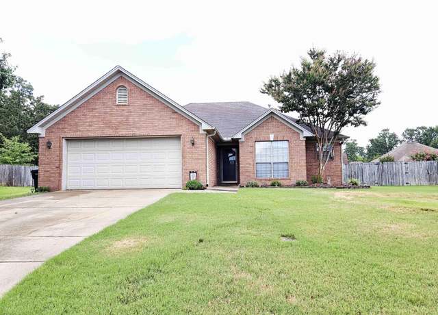 Property at 4650 Valiant Dr, Conway, AR 72034, 3 beds, 2 baths