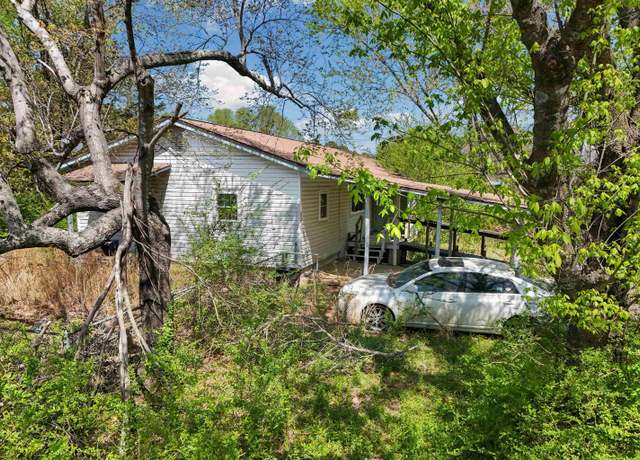 Property at 49 2nd St, Quitman, AR 72131, 4 beds, 2 baths