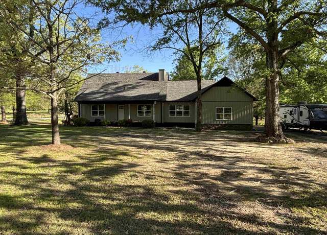 Property at 1003 Camp Rd, White Hall, AR 71602, 3 beds, 2.5 baths