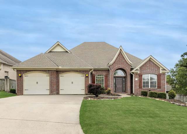 Property at 26 Epernay Cir, Little Rock, AR 72223, 4 beds, 3 baths