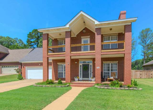 Property at 2203 Defoe Cir, Bryant, AR 72022, 3 beds, 2.5 baths