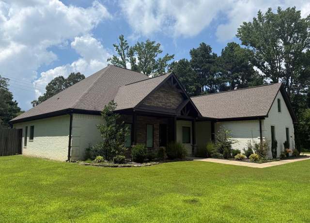 Property at 13405 Avilla W, Alexander, AR 72002, 4 beds, 3 baths