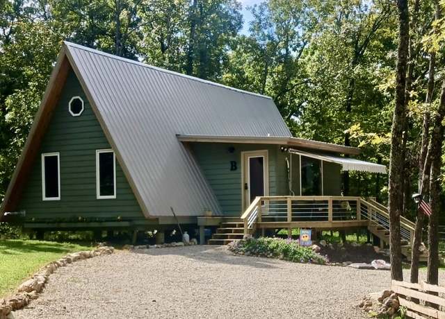 Property at 909 E Arkansas Ave, Horseshoe Bend, AR, 1 bed, 1 bath